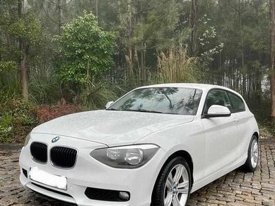 Usado BMW 114 95 HP (69 kW) 2015 Branco Citadino