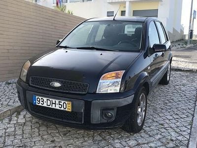 Usado 2007 Ford Fusion Sedan | € 2.300