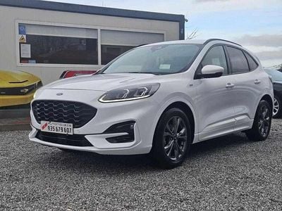 Usado Ford Kuga ST-Line 120 HP (88 kW) 2022 Branco SUV
