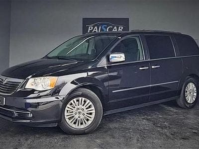 Usado Lancia Voyager S 177 HP (130 kW) 2014 Preto Monovolume