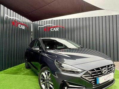 Usado Hyundai i30 115 HP (84 kW) 2021 Cinzento