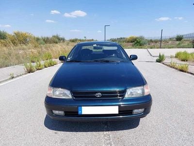 Usado Toyota Carina 116 HP (85 kW) 1992 Azul Citadino