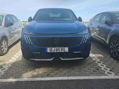 Peugeot e-3008
