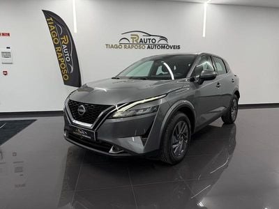 Usado Nissan Qashqai Acenta 140 HP (102 kW) 2023 Cinza SUV