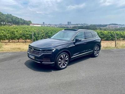 Azul Usado 2019 VW Touareg Elegance+ SUV | € 47.500