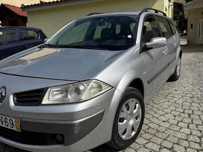 Usado Renault Mégane GrandTour 106 HP (77 kW) 2007 Cinzento Carrinha