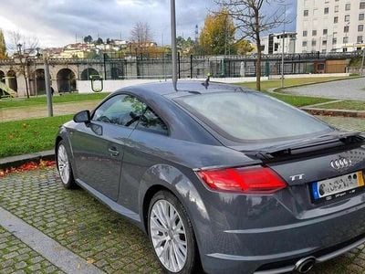 Usado Audi TT 184 HP (135 kW) 2015 Cinzento Coupé
