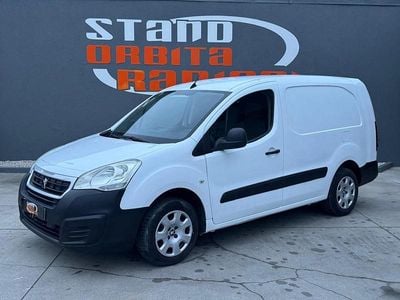 Branco Usado 2015 Peugeot Partner Monovolume | € 10.900 (Caro)