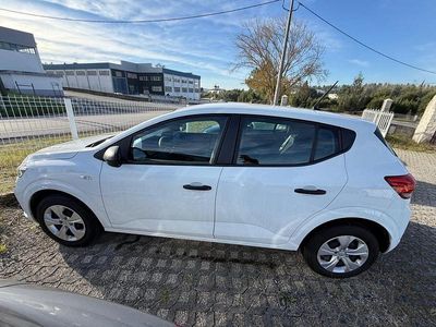 Usado Dacia Sandero Essentiel 101 HP (74 kW) 2024 Branco