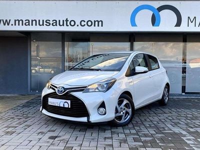 Branco Usado 2015 Toyota Yaris Hybrid Active | € 13.750 (Bom preço)