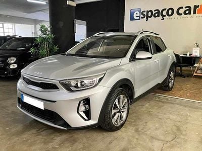 Cinza Usado 2022 Kia Stonic SUV | € 12.950 (Preço justo)