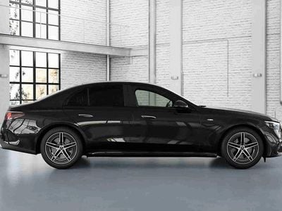 Preto Novo 2025 Mercedes E300 Sedan | € 85.202 (Preço elevado)