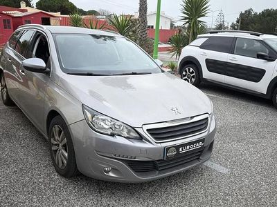 Usado Peugeot 308 SW Allure 120 HP (88 kW) 2015 Cinzento Carrinha