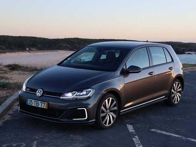 Usado 2017 VW Golf VII GTE Sedan | € 17.200