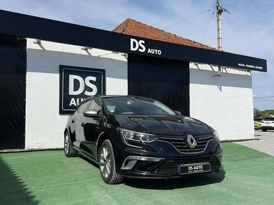 Preto Usado 2016 Renault Mégane III | € 13.990