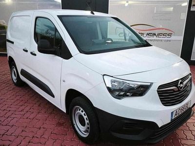 Usado Opel Combo 102 HP (75 kW) 2022 Branco Monovolume