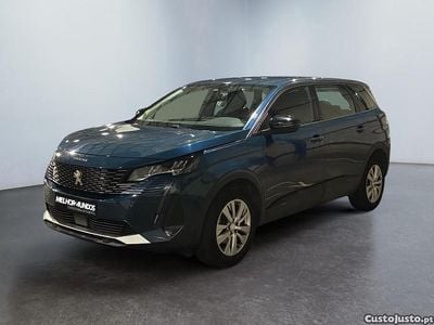 Usado Peugeot 5008 Active 130 HP (95 kW) 2022 Azul SUV