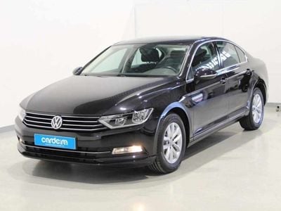 Usado VW Passat 120 HP (88 kW) 2019 Preto Carrinha