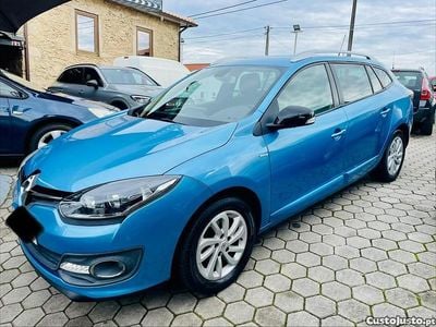 Azul Usado 2015 Renault Mégane GrandTour Dynamique Carrinha | € 7.490 (Preço justo)