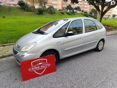 Usado Citroën Xsara Exclusive 110 HP (80 kW) 2005 Cinza Monovolume
