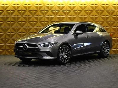 Usado Mercedes CLA250e 218 HP (160 kW) 2022 Cinzento Sedan