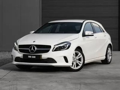 Usado Mercedes A200 Urban 136 HP (100 kW) 2015 Branco