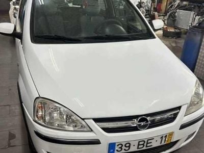 Branco Usado 2006 Opel Corsa Citadino | € 2.000 (Super Preço)