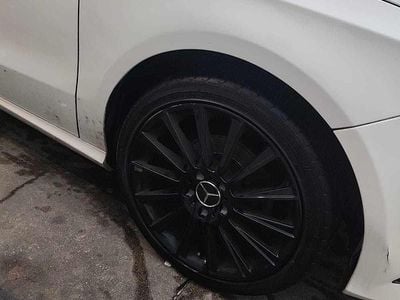 Usado Mercedes A180 109 HP (80 kW) 2015 Branco Citadino