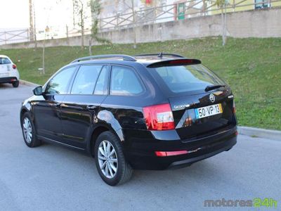 usado Skoda Octavia Break 1.6 TDi Greenline