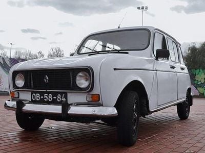 Usado 1987 Renault R4 Sedan | € 3.100