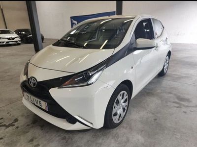 usado Toyota Aygo 1.0 X-Play Plus+X-Touch MM