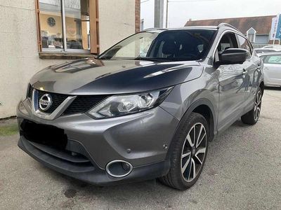 Cinzento Usado 2015 Nissan Qashqai SUV | € 14.900 (Preço justo)