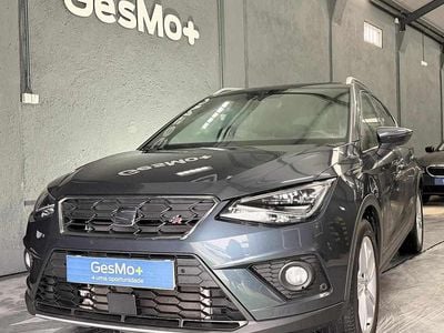 Usado Seat Arona 110 HP (80 kW) 2020 Cinzento SUV