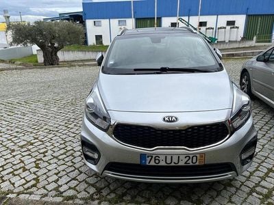 Usado 2018 Kia Carens Monovolume | € 16.250 (Preço justo)