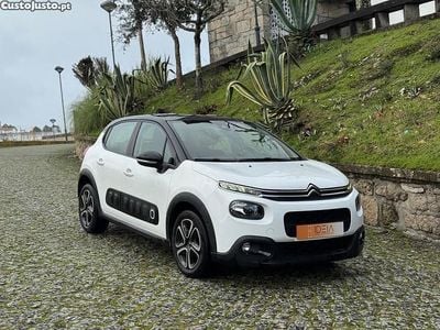 Branco Usado 2020 Citroën C3 PureTech Citadino | € 11.850 (Bom preço)