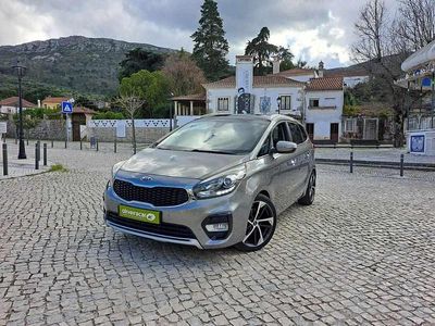 Cinzento Usado 2018 Kia Carens Monovolume | € 17.950 (Preço elevado)