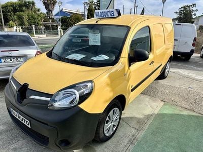 Amarelo Usado 2016 Renault Kangoo Monovolume | € 8.750 (Bom preço)