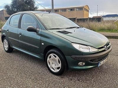 Usado 1999 Peugeot 206 Sedan | € 1.490 (Preço justo)