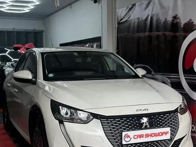 Branco Usado 2022 Peugeot e-208 Style Citadino | € 19.500 (Caro)