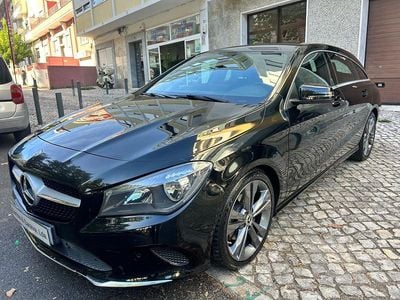 Usado Mercedes CLA180 Shooting Brake 109 HP (80 kW) 2018 Preto Carrinha