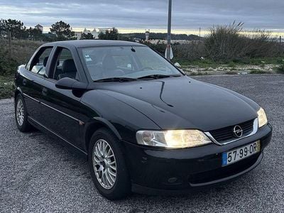 Usado 1999 Opel Vectra Sedan | € 3.600