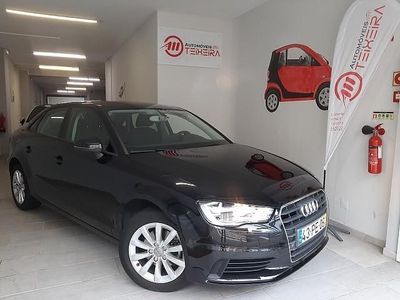 Usado Audi A3 110 HP (80 kW) 2014 Preto Sedan