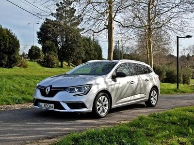 Usado Renault Mégane GrandTour LIMITED 115 HP (84 kW) 2019 Cinza prata Carrinha