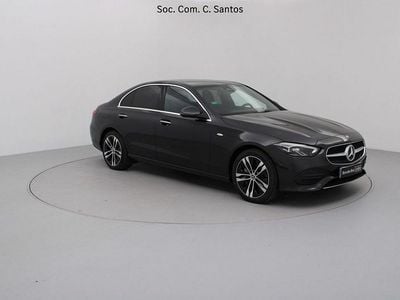 Cinza Usado 2025 Mercedes C300 Avantgarde Sedan | € 62.500