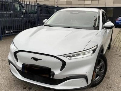 Usado Ford Mustang Mach-E 197 kW (269 HP) 2021 Branco SUV