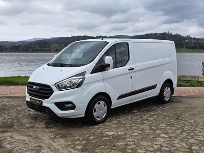 Usado Ford Transit Limited 130 HP (95 kW) 2018 Branco