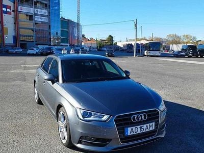 Cinzento Usado 2014 Audi A3 Citadino | € 18.000 (Caro)