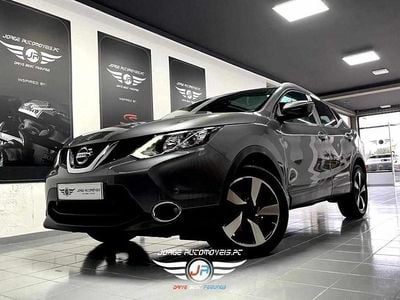 Cinzento Usado 2016 Nissan Qashqai SUV | € 15.650 (Preço justo)