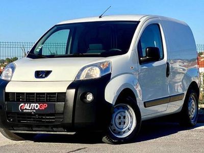 Branco Usado 2016 Peugeot Bipper Monovolume | € 9.800