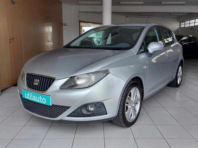 Usado Seat Ibiza 69 HP (50 kW) 2011 Cinzento Citadino
